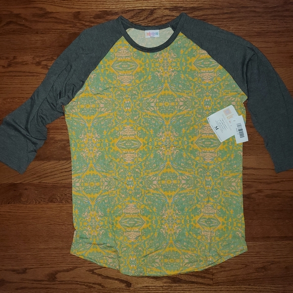 LuLaRoe Tops - BNWT lularoe randy